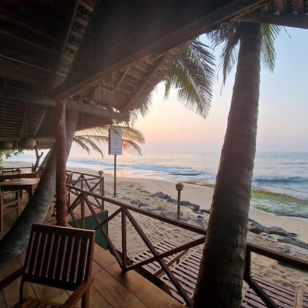 Panorama Beach Hotel Tangalle Exterior photo