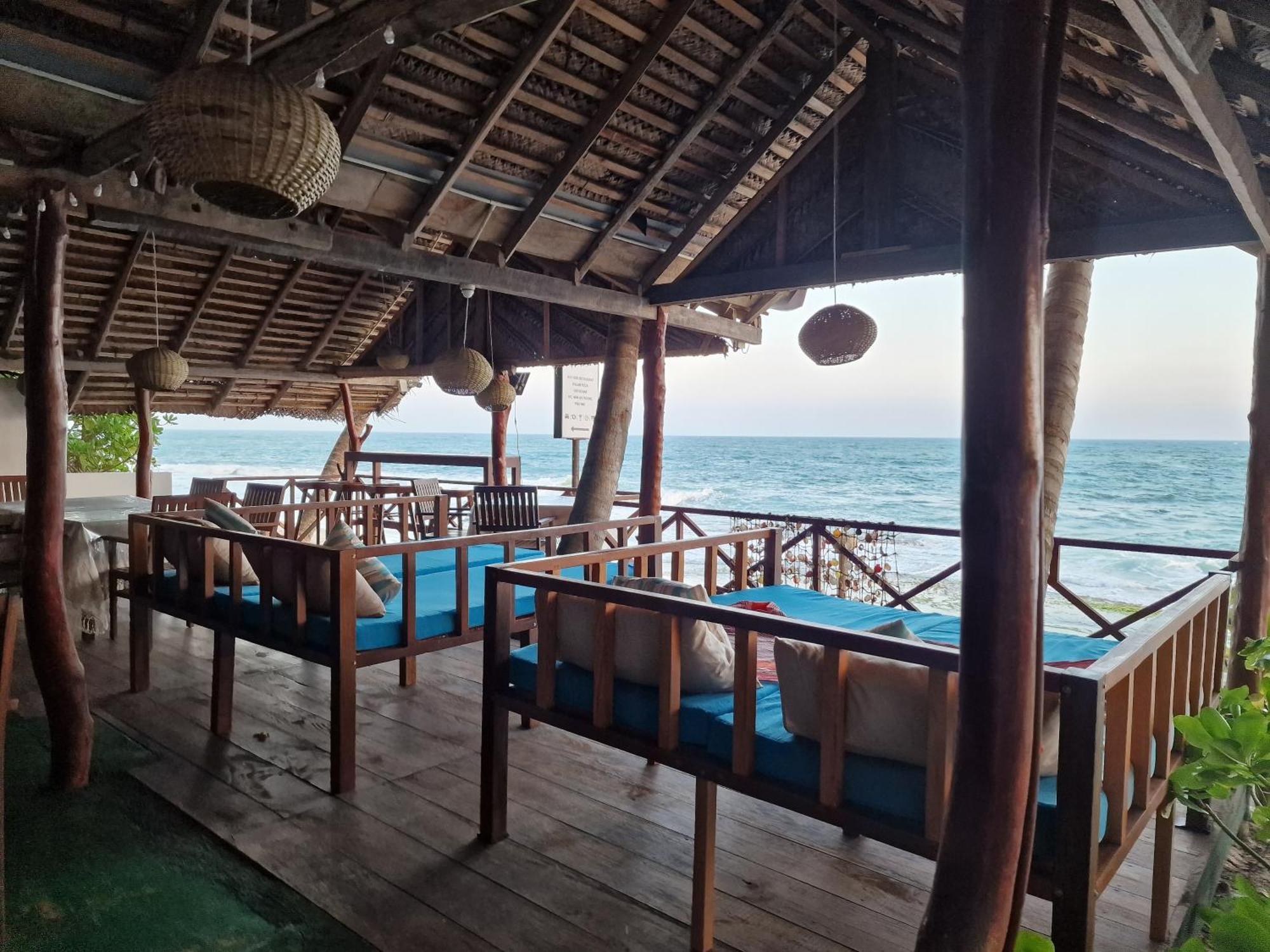 Panorama Beach Hotel Tangalle Exterior photo